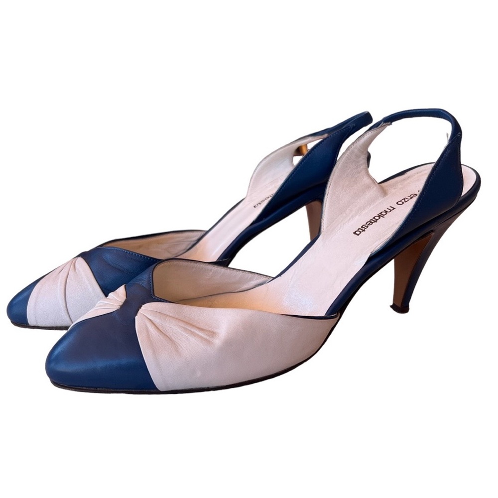 Enzo Malatesta Blue and White Vintage Heels Size 37. Size US 6.  Heel Height 3”.
